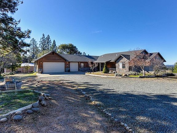 4th image of 22111 Manzanita Forest Dr