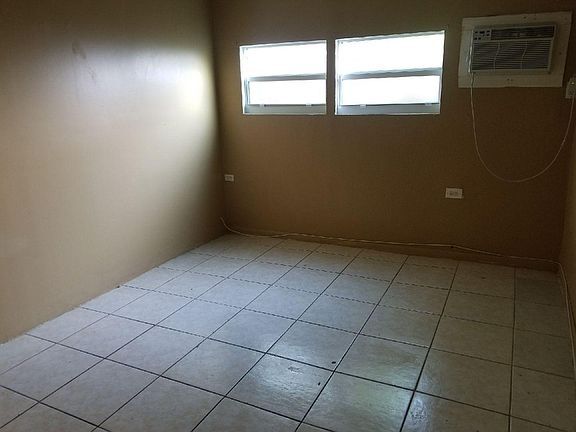 3rd image of 1240 NW 31st St #3