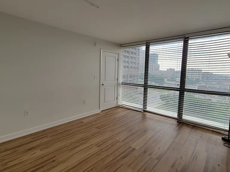 600 E Admiral Blvd #1003 — Photo 12