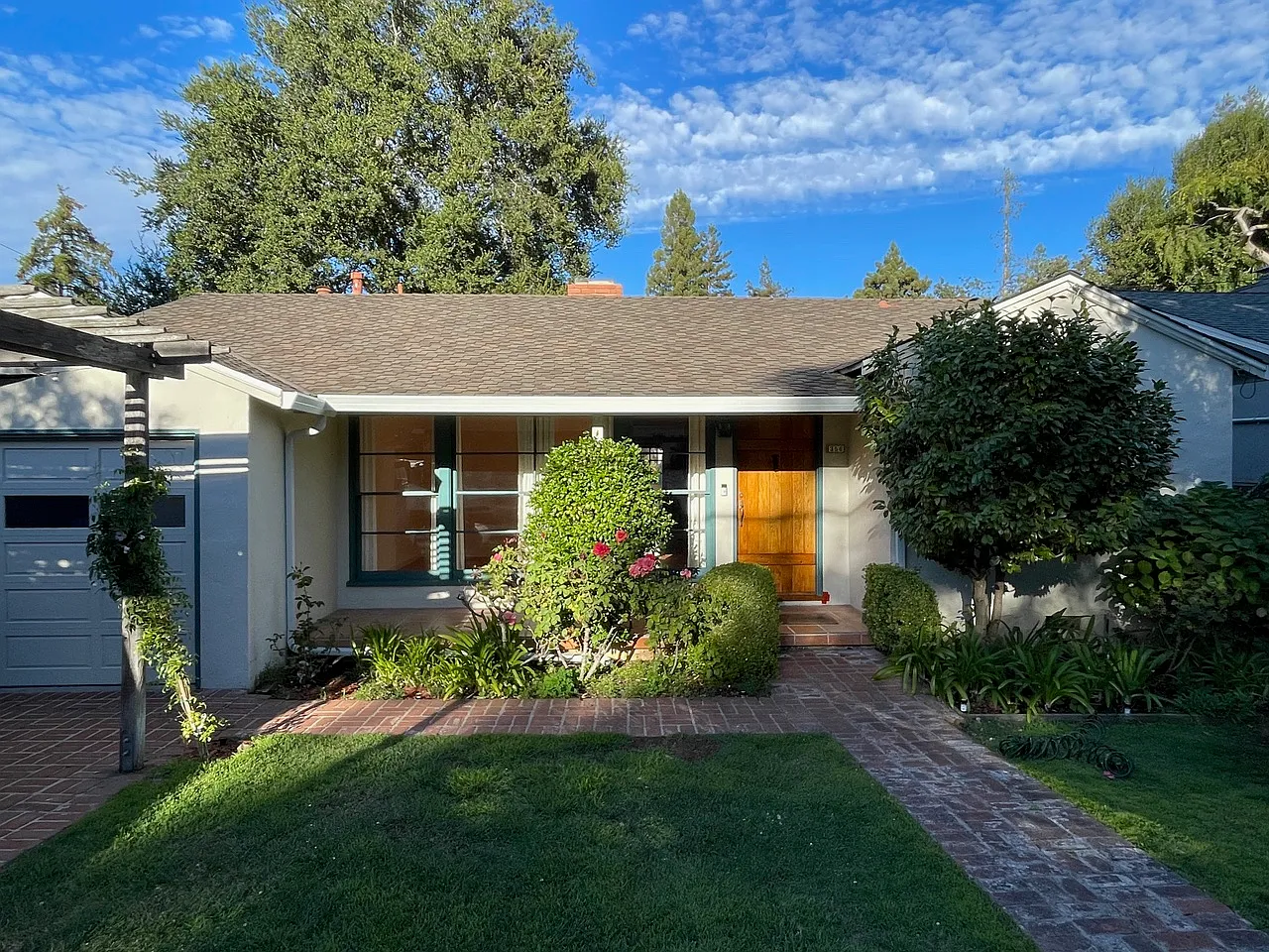 3 bed, 1680 sqft, $9,500 — Photo 1