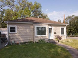 519 12th St N, Moorhead, MN 56560