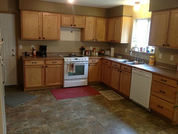 4th image of 13848 Horsefall Ave SE