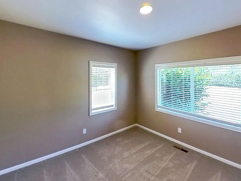 15413 SE Mill Plain Rd — Photo 14