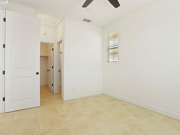5th image of 386 Ramsey Dr