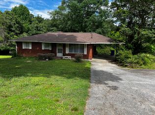 7430 W Lake Dr, Lithia Springs, GA 30122