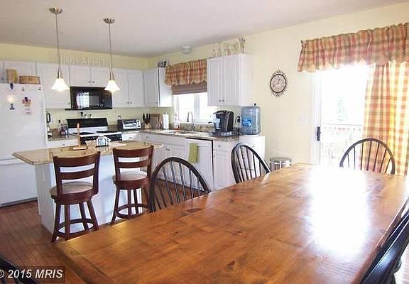 Kitchen/DIning