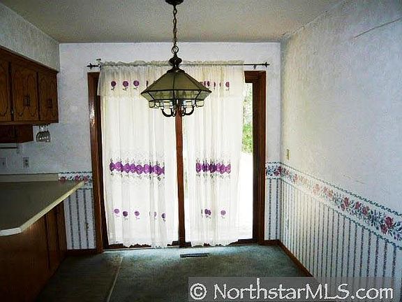 4th image of 3244 Meadowbrook Court