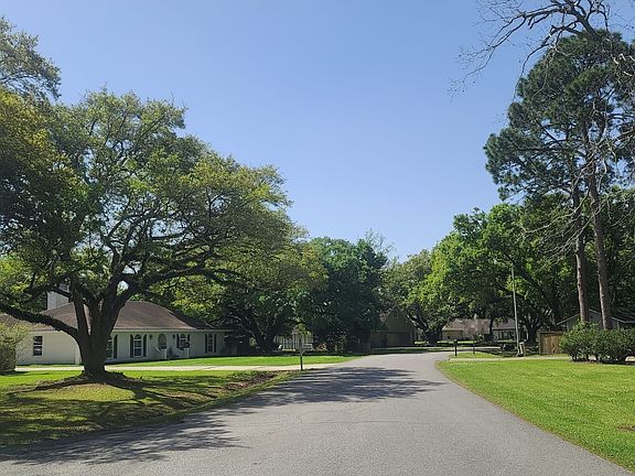 5th image of 217 Wentworth Blvd