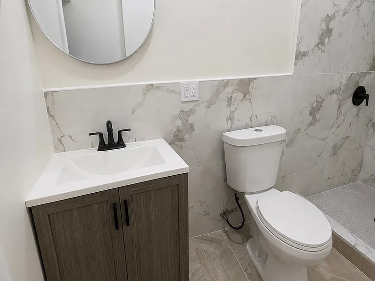 346 Princeton Ave #3A — Photo 2