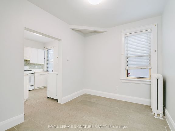 4th image of 27 Hillsboro Ave Unit 2