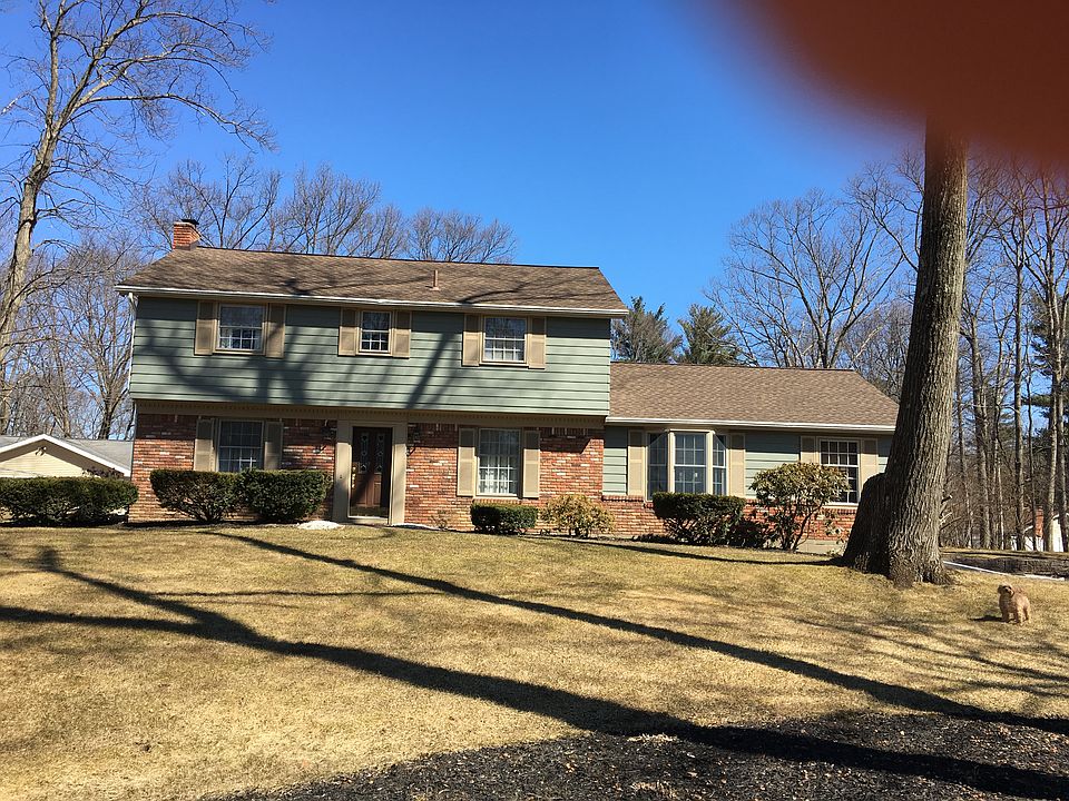 1st image of 5 Aspen Ln