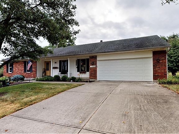 2nd image of 7586 Winkler Dr