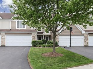 167 Locksley Dr, Streamwood, IL