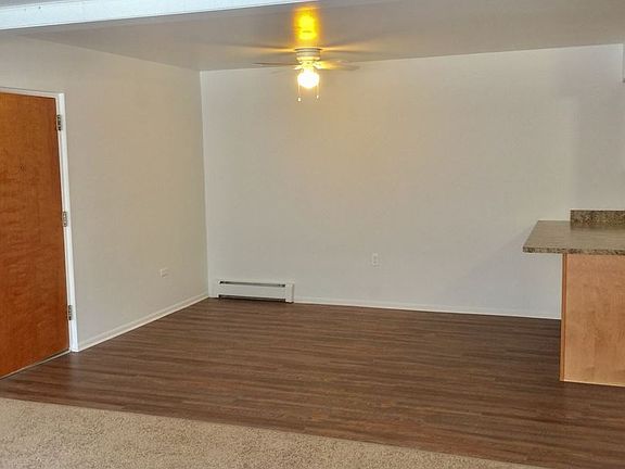 3rd image of 1587 S Congress St APT 31