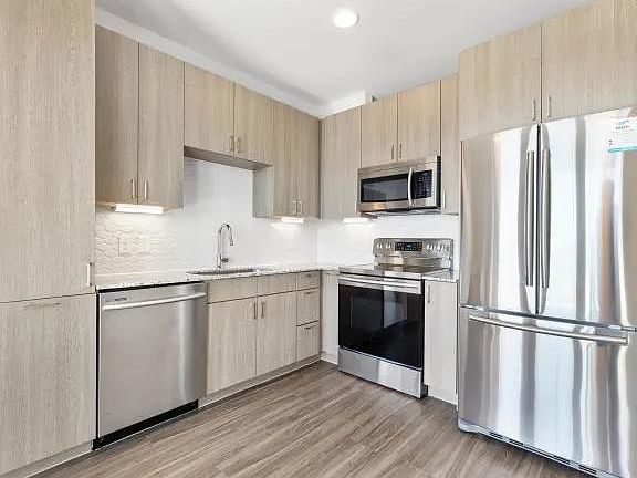 4th image of 1500 N Fitzhugh Ave #A068820b3