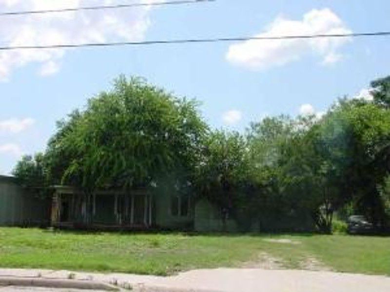 1st image of 555 Moursund Blvd