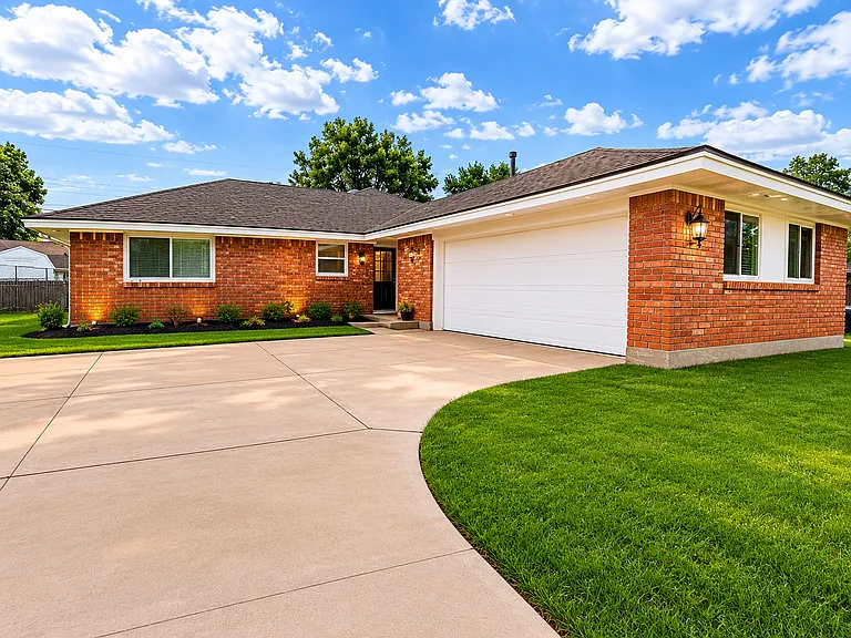 1216 Sunvalley Dr — Photo 16