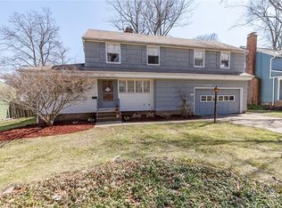 1151 Brainard Rd, Lyndhurst, OH 44124