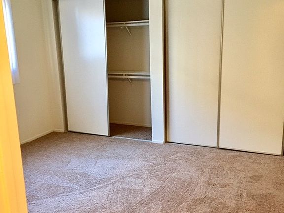 3rd image of 13561 Moorpark St APT 111