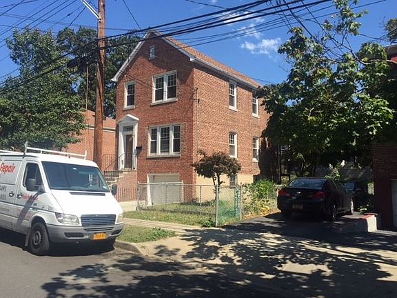 2nd image of 4060 De Reimer Ave