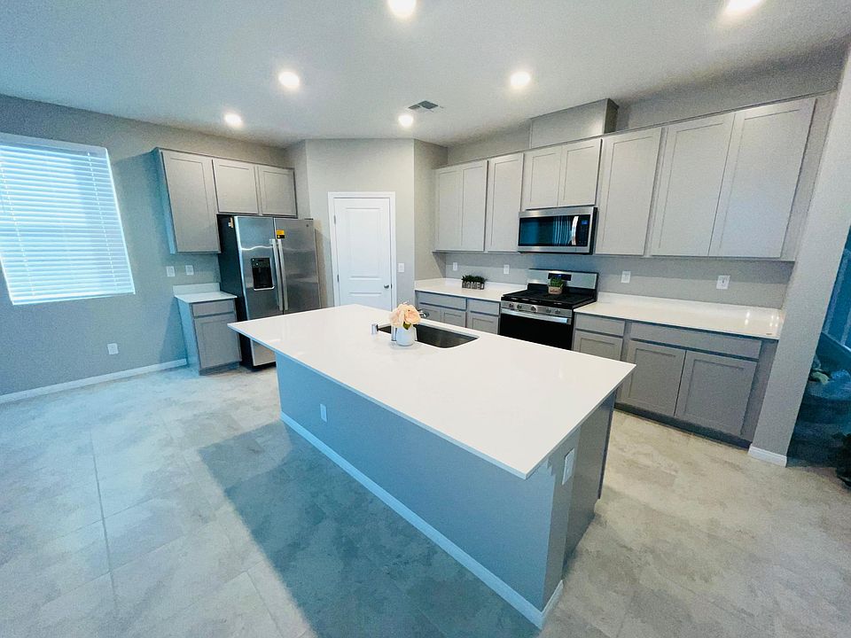 1st image of 4242 Tarim St