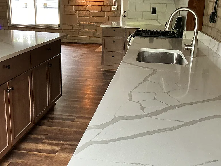 375 Lamothe Dr — Photo 6