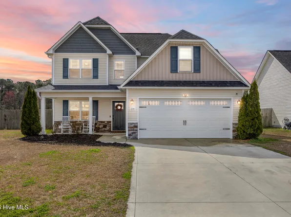 214 Breakwater Drive, Sneads Ferry, NC 28460