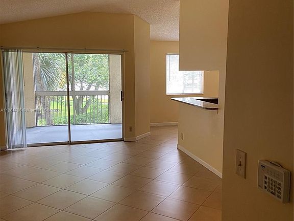 4th image of 9755 Westview Dr APT 1222