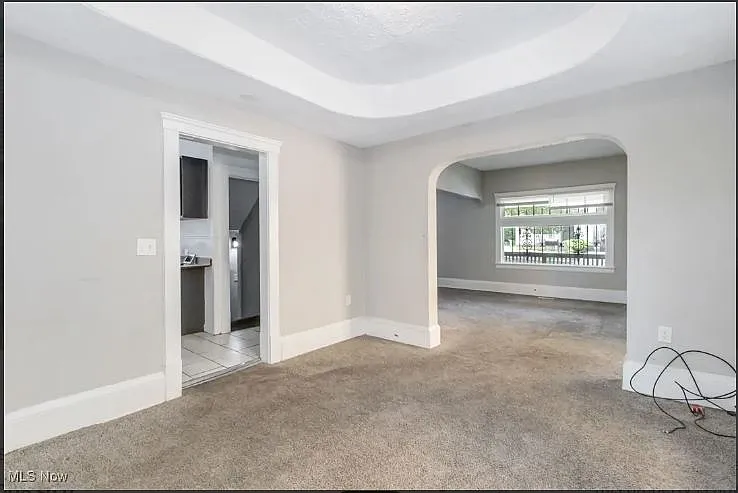 3 bed, 1008 sqft, $1,300 — Photo 2
