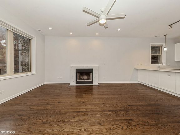 5th image of 1432 N Wood St #2S