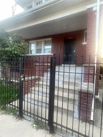 1st image of 6242 S Rockwell St #1