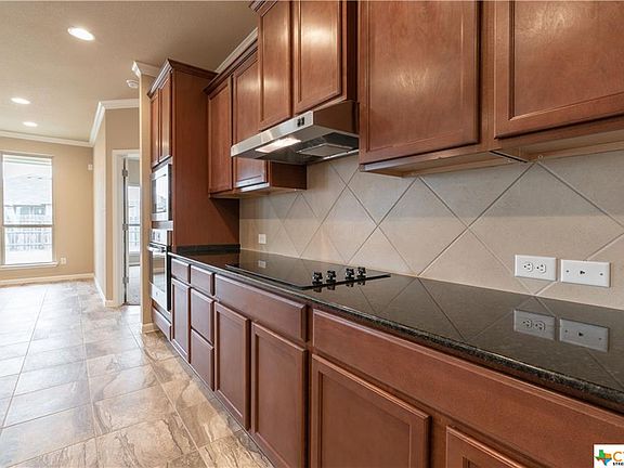 4th image of 7720 Kendall Hill Dr