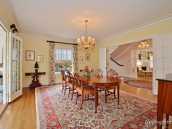 Foyer/Dining Room