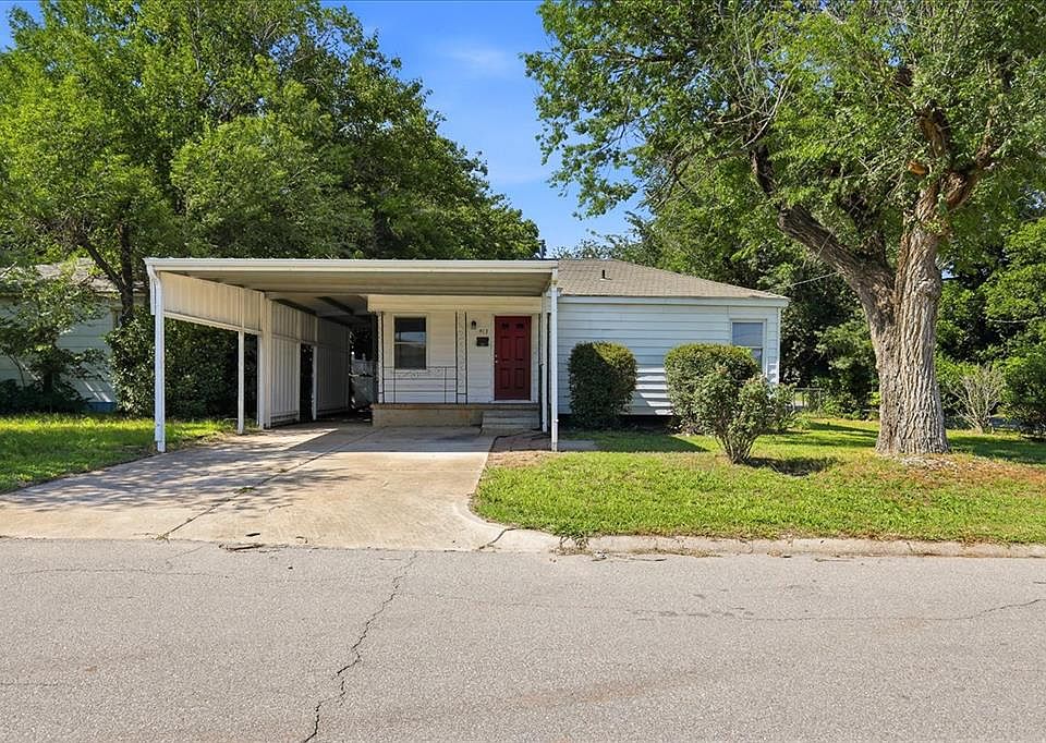 1st image of 413 Reed Pl