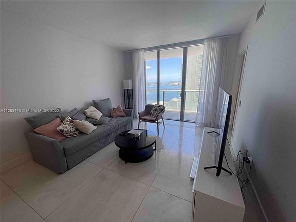 3rd image of 1300 Brickell Bay Dr APT 2304