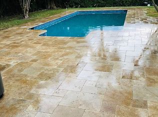 327 Ellamar Rd, West Palm Beach, FL 33405