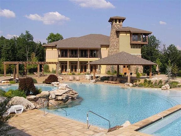 4th image of 179 Arborwood Ln