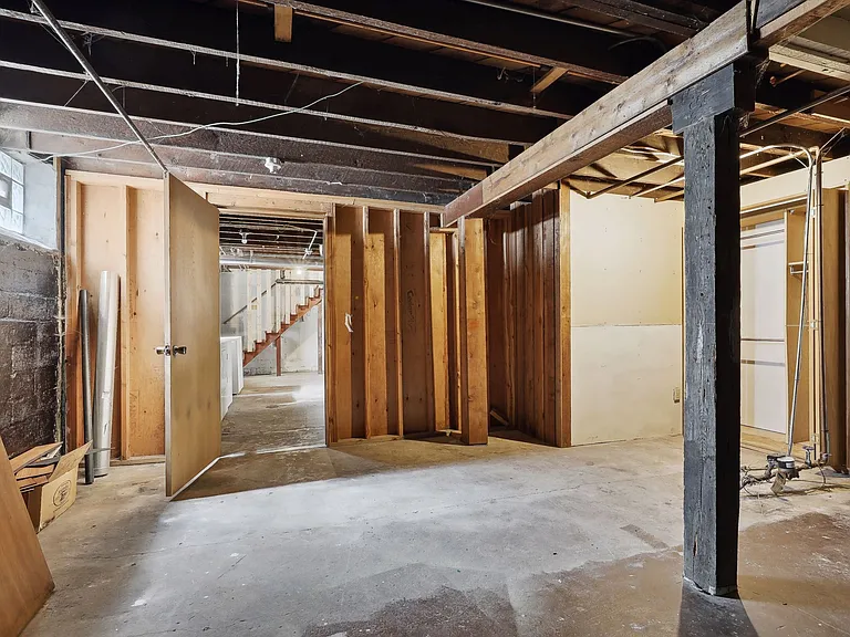 1119 Matilda St — Photo 31