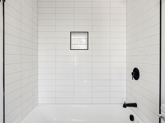 2nd image of 2402 W Montgomery Ave #4