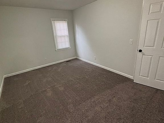 5th image of 3107 Bush Ln