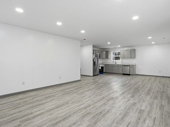 5th image of 4014 W Mooresville Rd