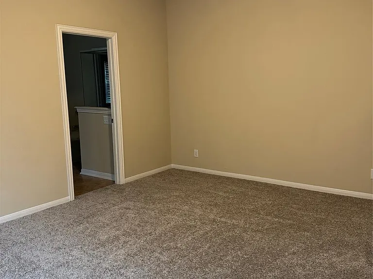 8127 Almera Falls Dr — Photo 11