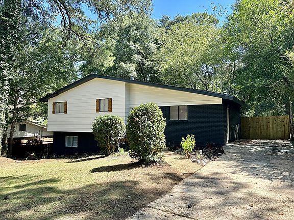 2nd image of 4038 Tifton Dr