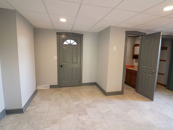 5th image of 217 Raspberry Ln