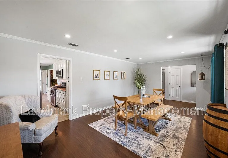 1415 Moss Rose Cir — Photo 32