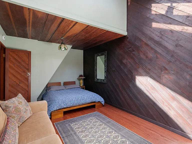 80 Murray Ave — Photo 22
