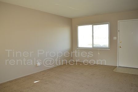 2nd image of 3816 Elkhorn Blvd