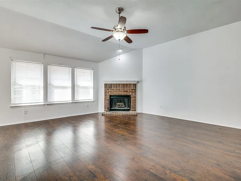 2014 Zavala — Photo 10