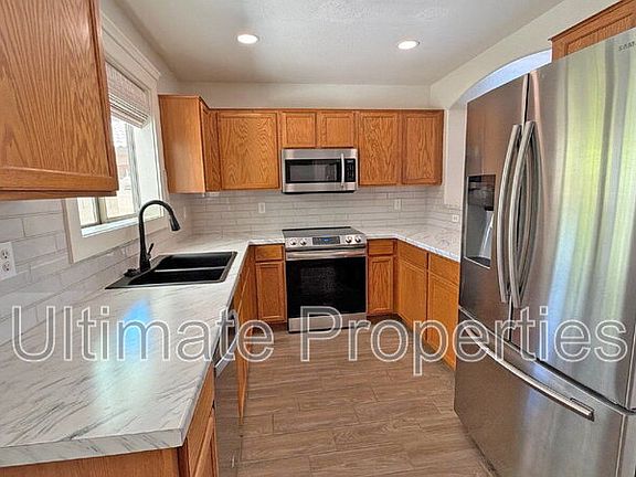 4th image of 8811 W Hammond Ln
