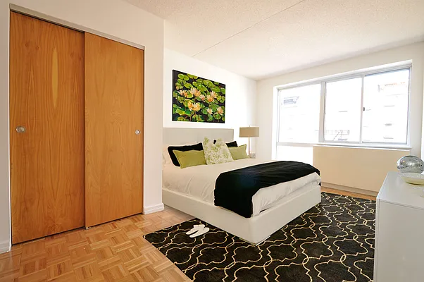 Rented by Lisa Management | media 15